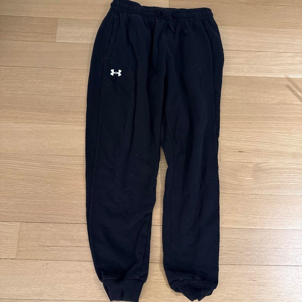 Under Armour black sweatpants
